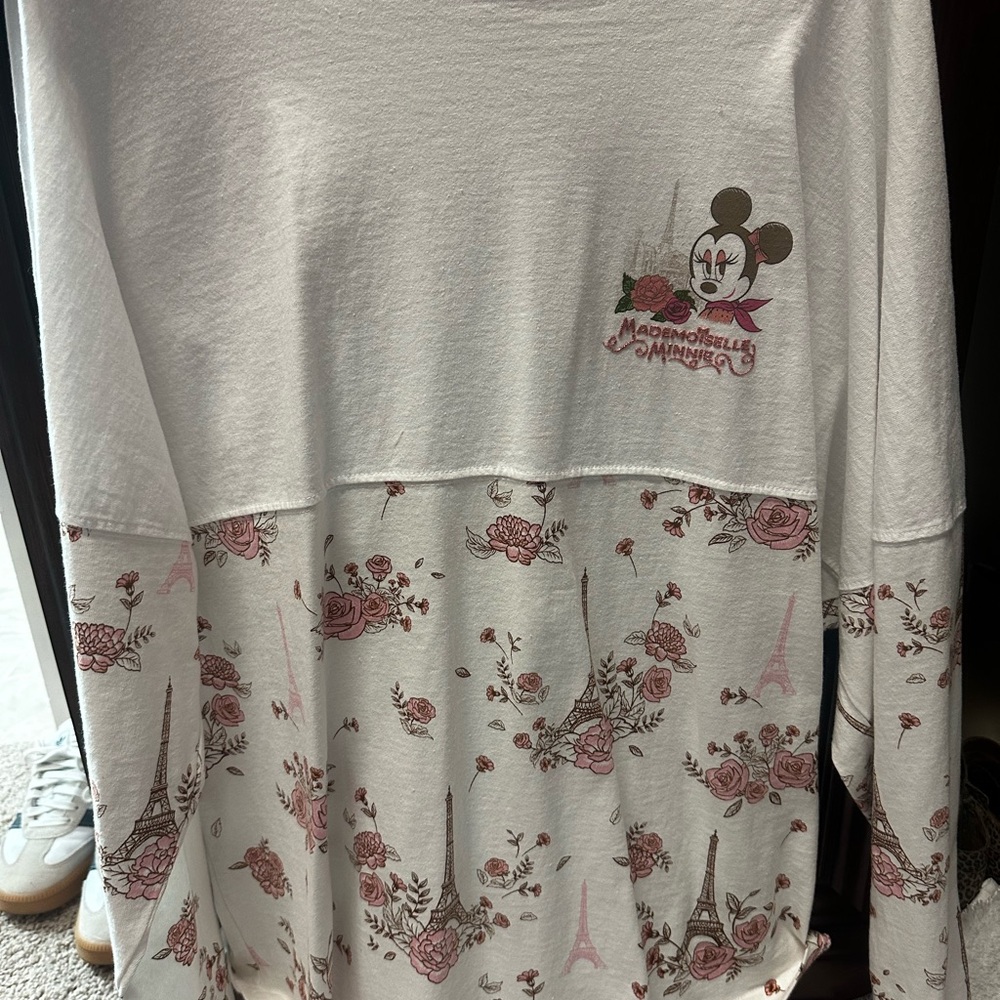 Disney White and Pink Long Sleeve Tee with Minnie Mouse BRAND NEW EPCOT